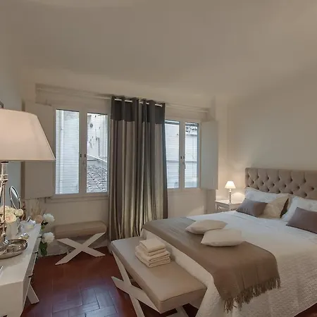 Apartment Florence- Santa Maria Novella Florenz